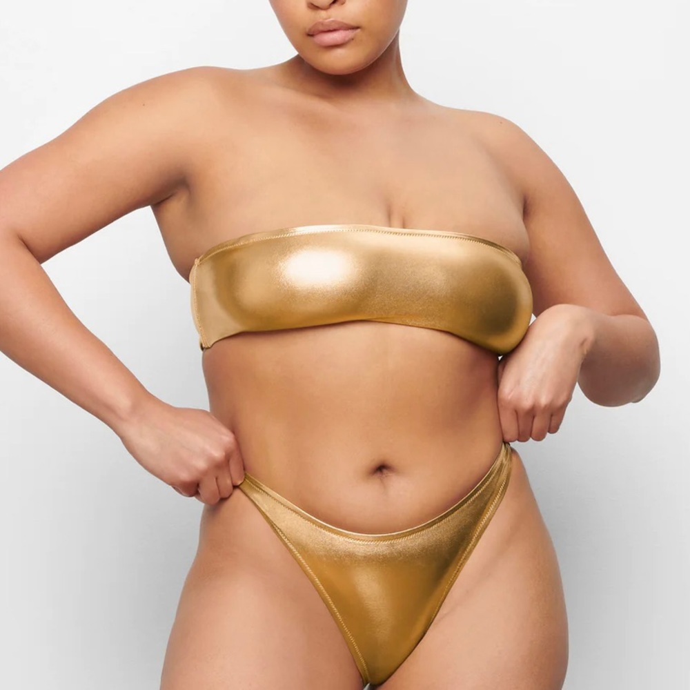 NWT METALLIC SWIM BANDEAU BIKINI TOP IN GOLD - Picture 4 of 8